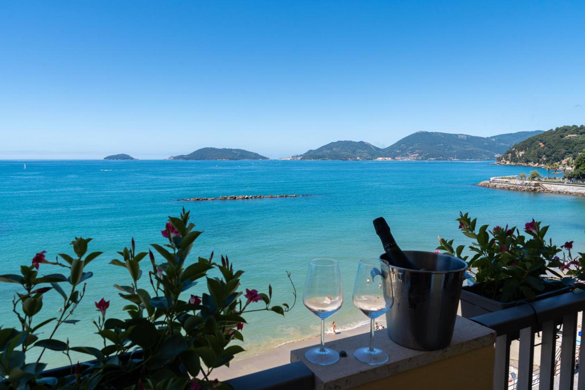 Hotel Florida Lerici Esterno foto